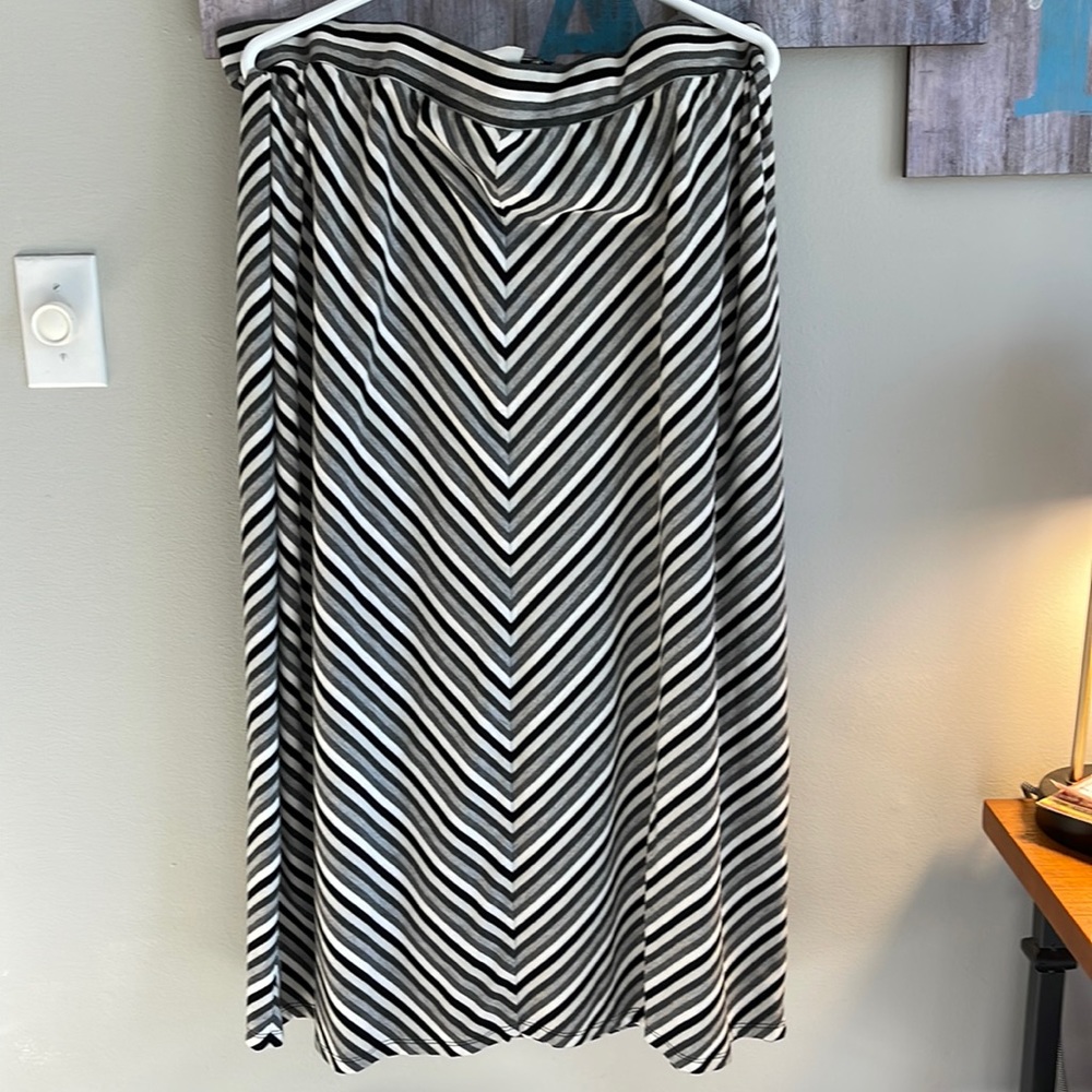 Avenue striped maxi skirt